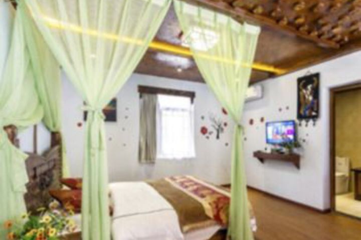 Room 9 of 21