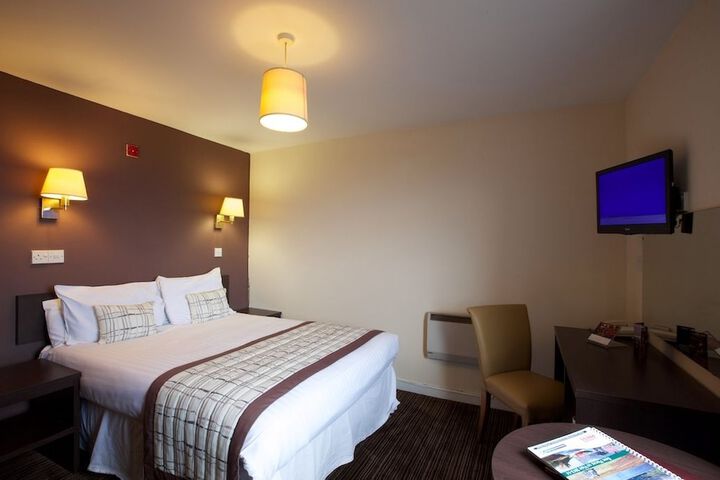 Room 5 of 101