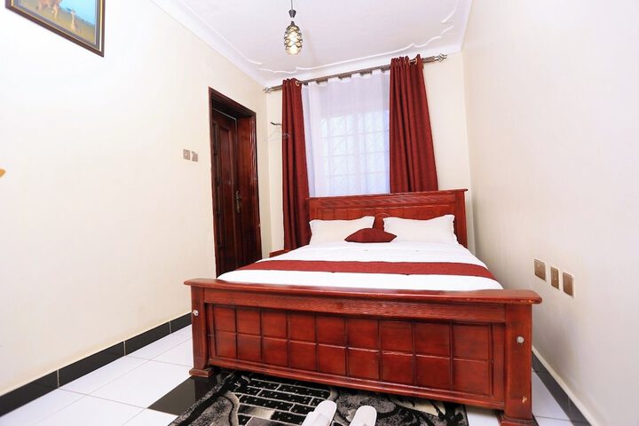 Room 3 of 18