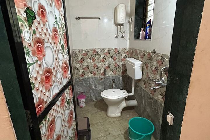 Room 7 of 13