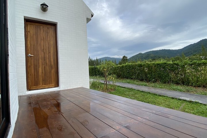 Terrace/Patio 36 of 64