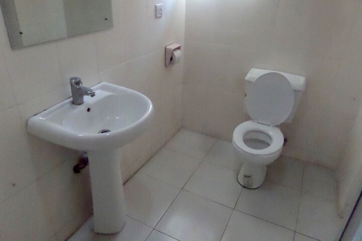 Room 13 of 25