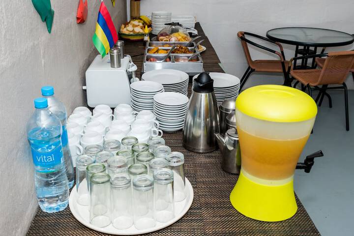 Breakfast/Coffee Service 56 of 90