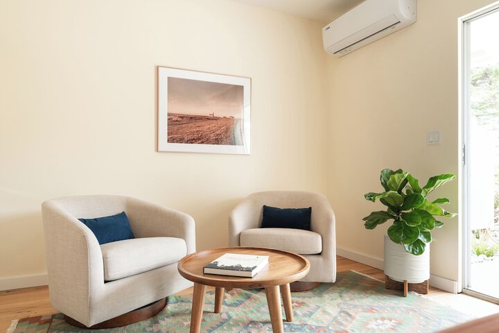 Room 8 of 25