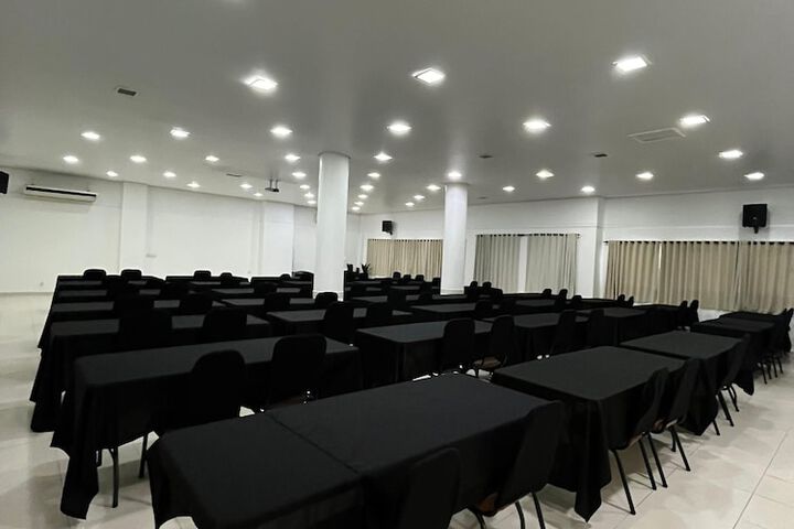 Ballroom/Hall 53 of 57