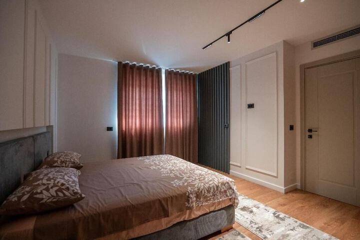 Room 15 of 95