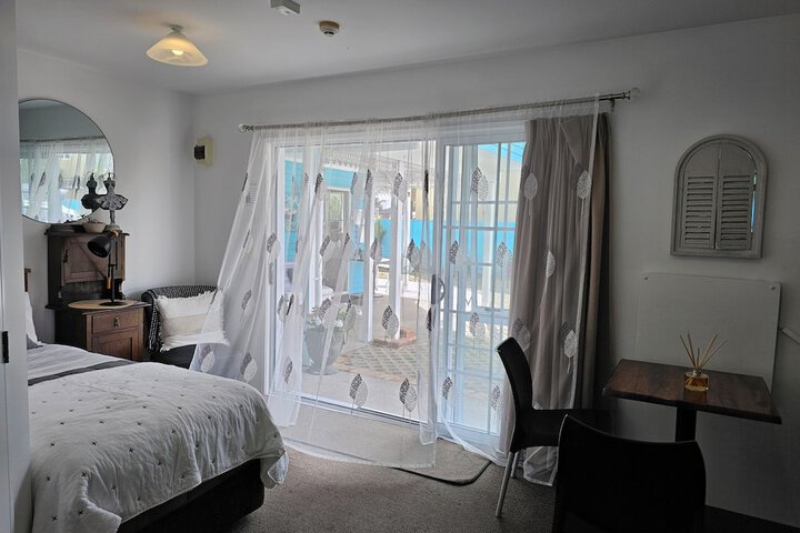 Room 25 of 39
