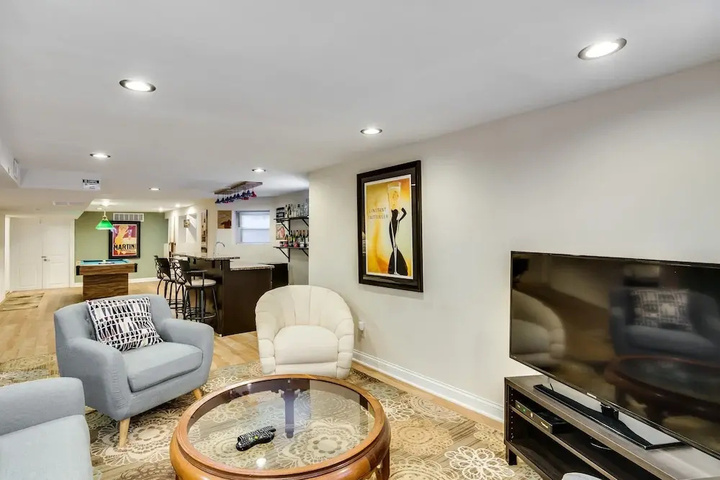 Photo of Duplex near the beach! 3 bedrooms in Andersonville by AllSet Turnover
