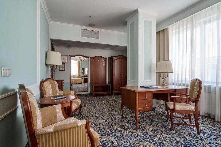 Room 10 of 49