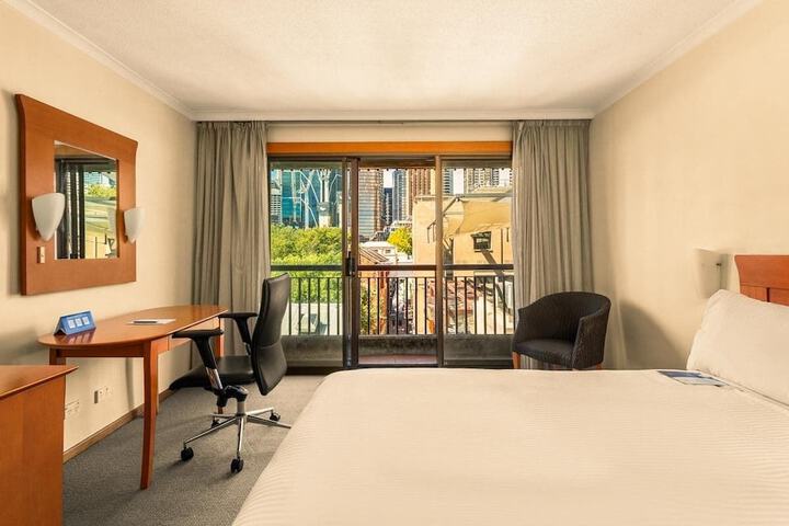 Room 28 of 59