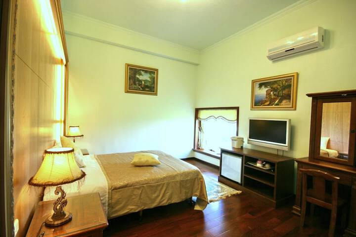 Room 4 of 59