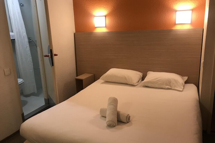 Room 18 of 64