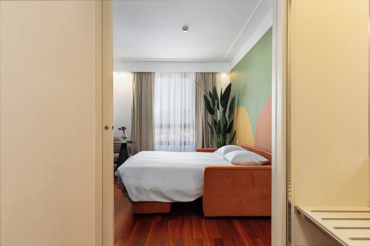 Room 15 of 35
