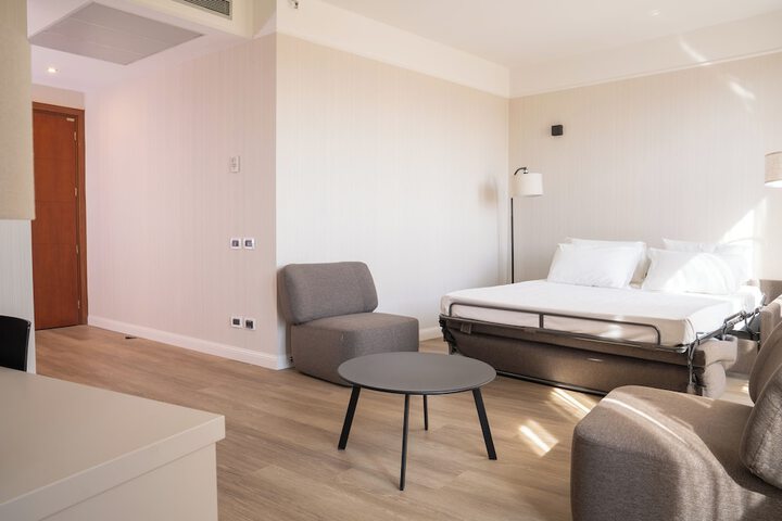 Room 21 of 84