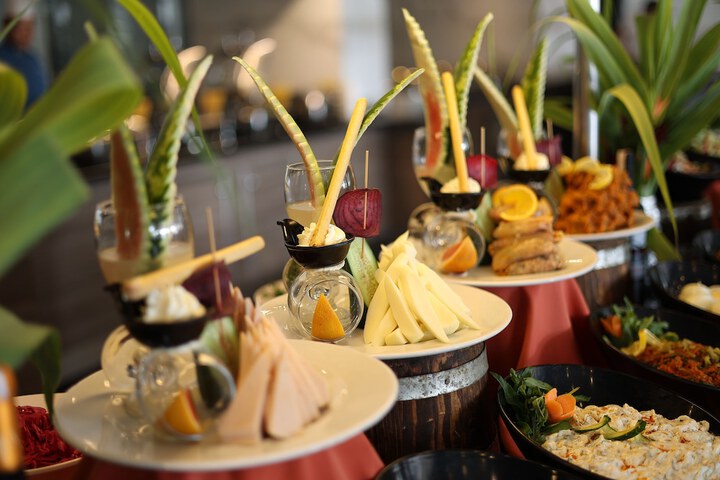 Dining 100 of 164