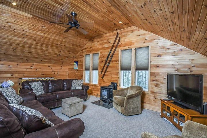 Room 6 of 15