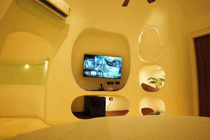 Room 37 of 95