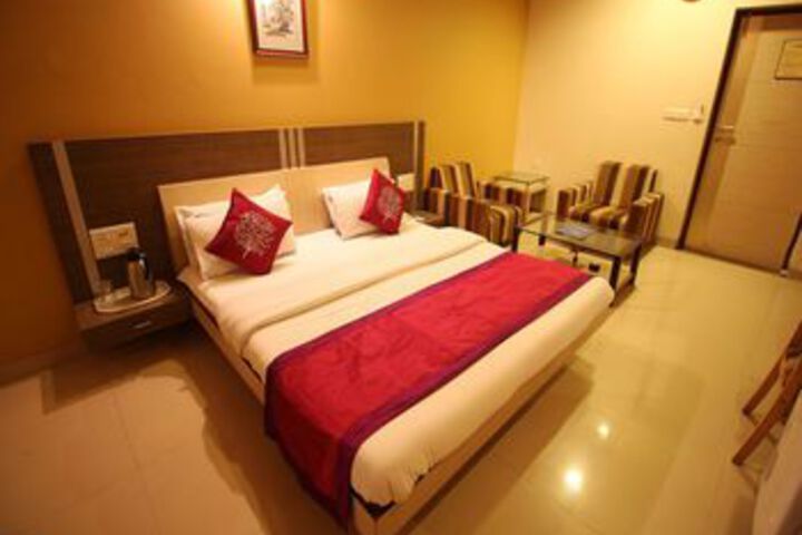 Room 15 of 28