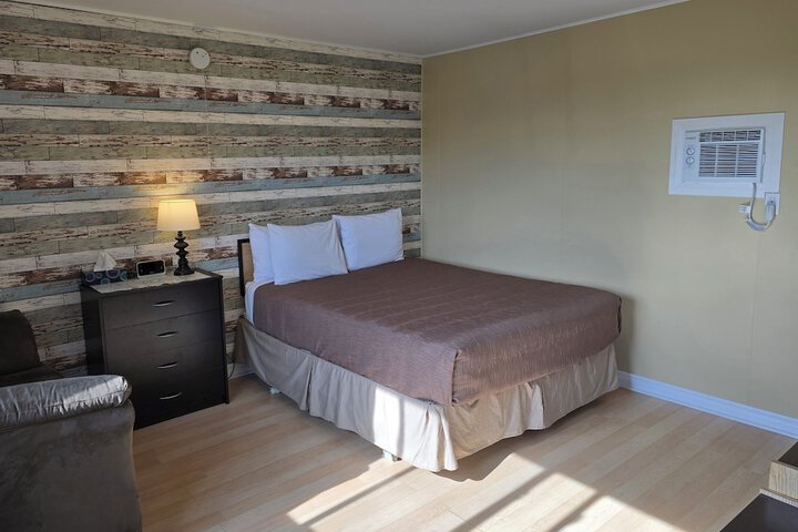 Room 4 of 11