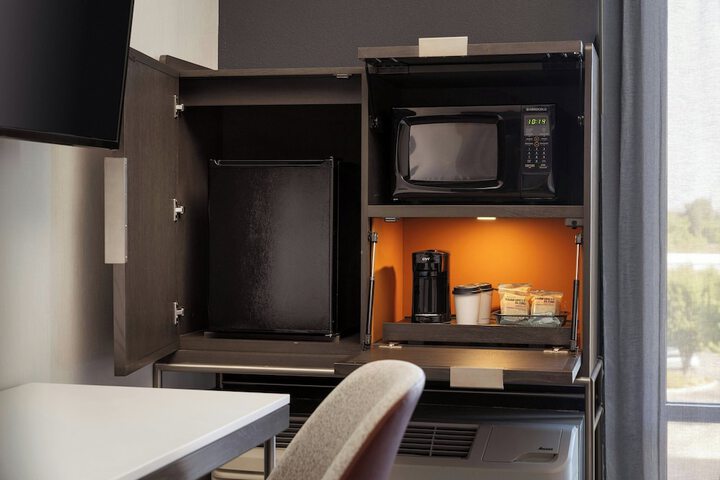 Room 4 of 42