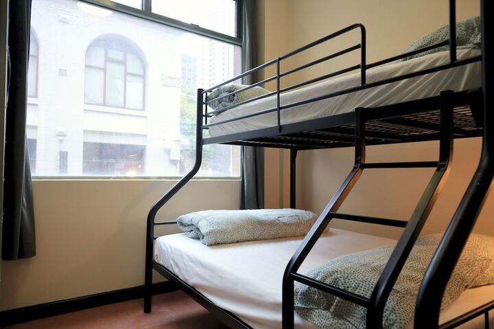 Room 11 of 34