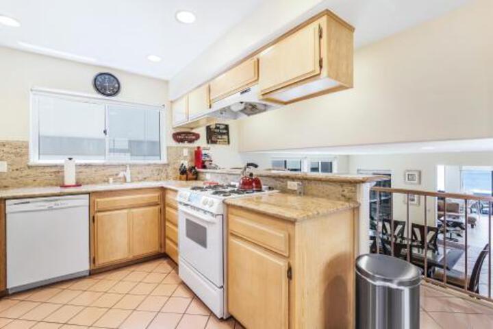 35061 Beach Rd Duplex Duplex in Capistrano Beach, CA