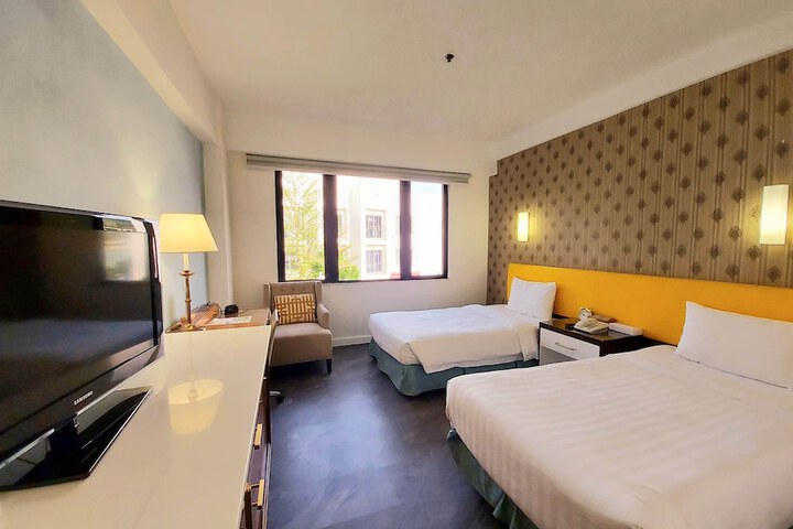 Room 21 of 79
