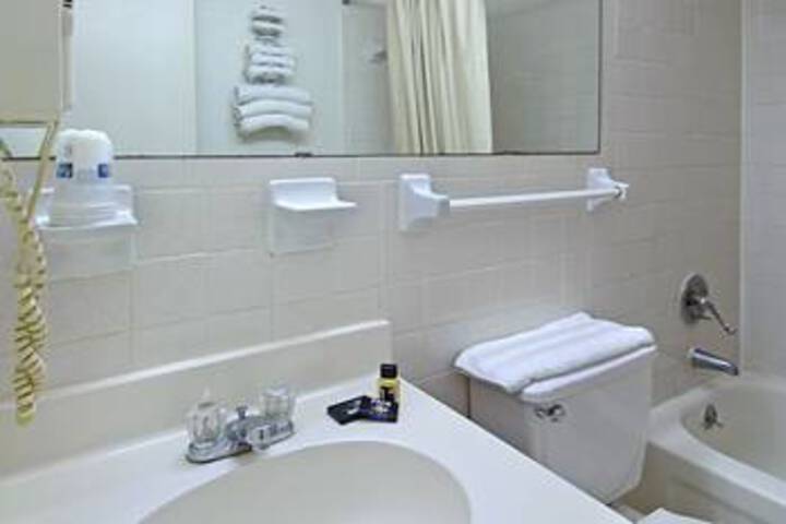 Room 10 of 22