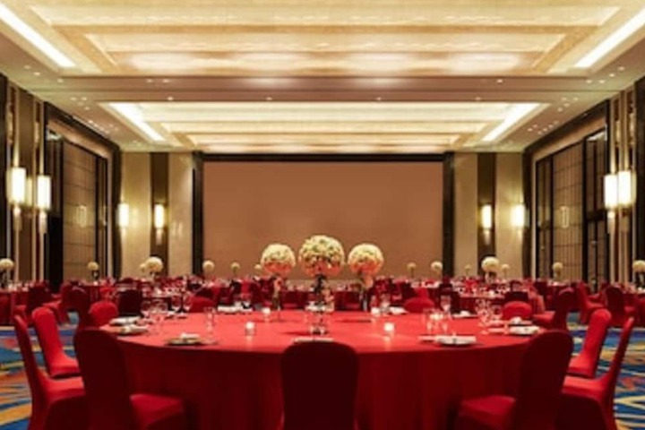 Banquet hall