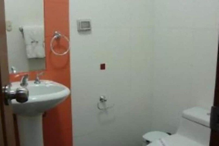 Room 30 of 51