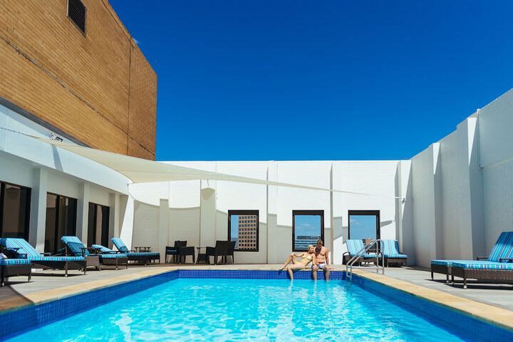 Pool 22 of 43