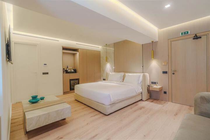 Room 32 of 109