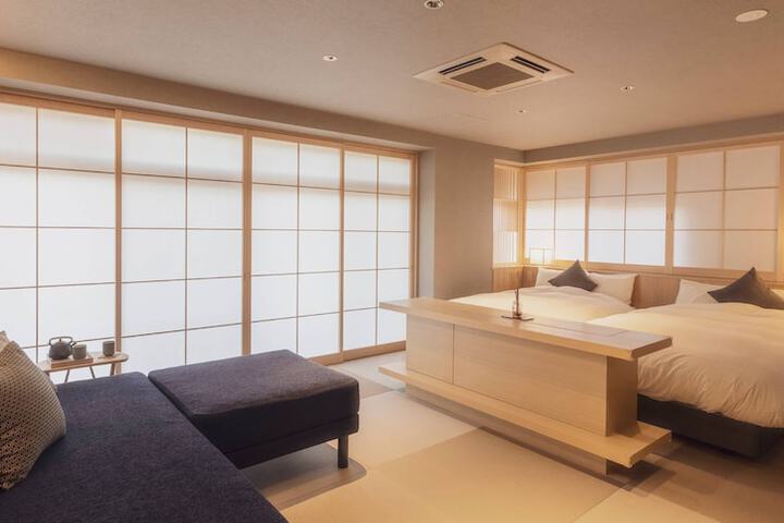 Room 13 of 92