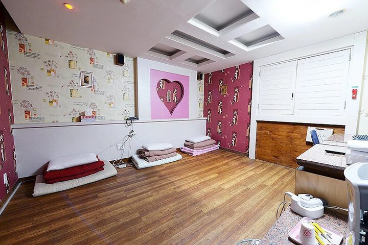 Room 12 of 31