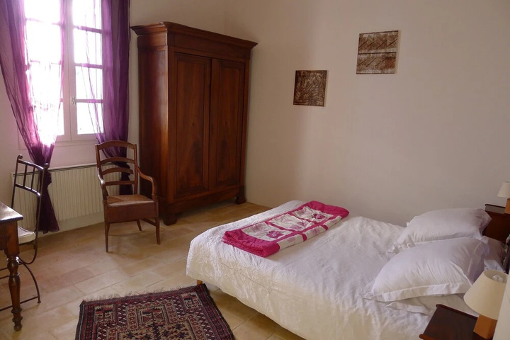 Room 5 of 13