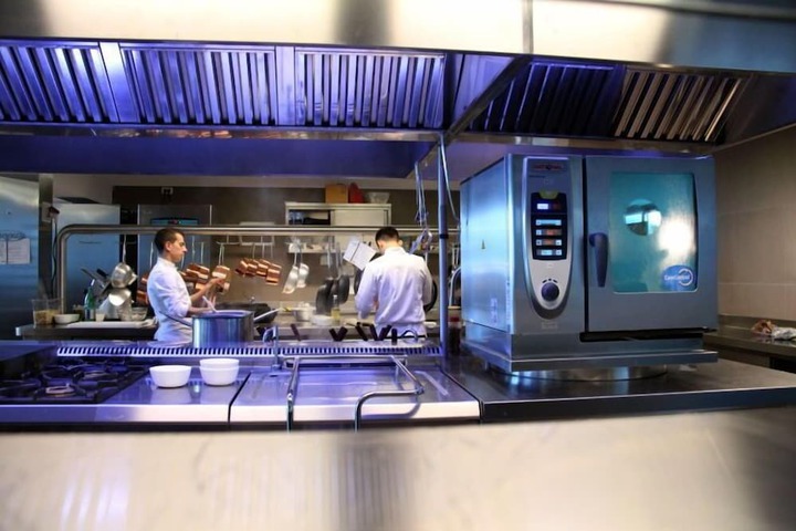 Food court