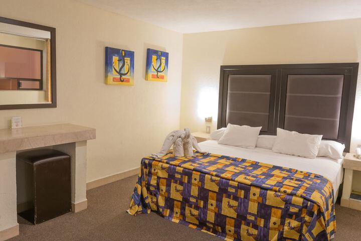 Room 25 of 60