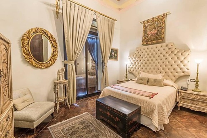 Room 4 of 45