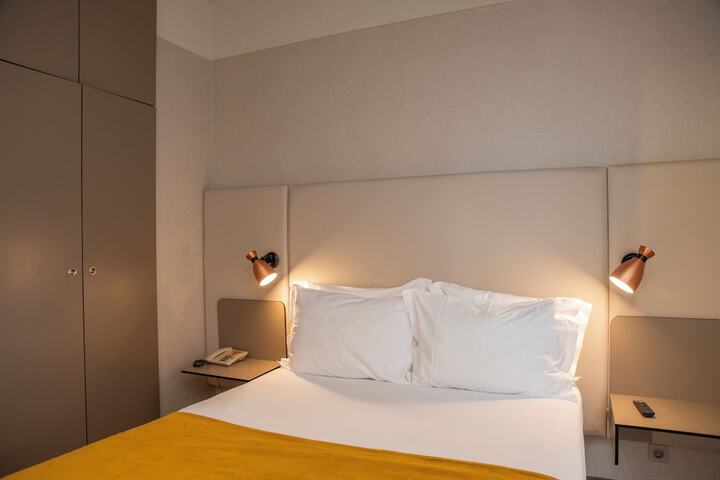 Room 14 of 62