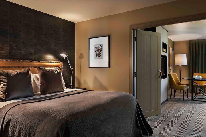 Room 27 of 129