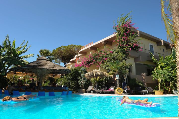 Hotel with Pool