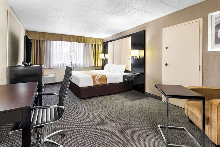 Room 11 of 54