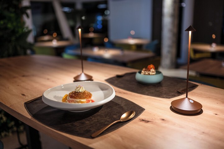 Dining 81 of 125
