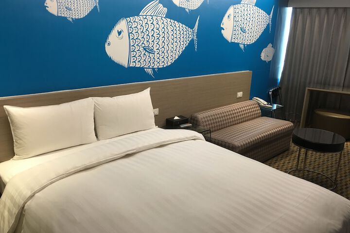 Room 17 of 60