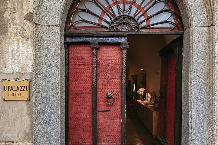 Hotel 77 of 78