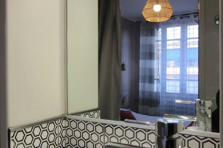 Room 41 of 59