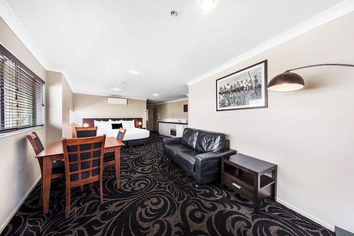 Room 14 of 86