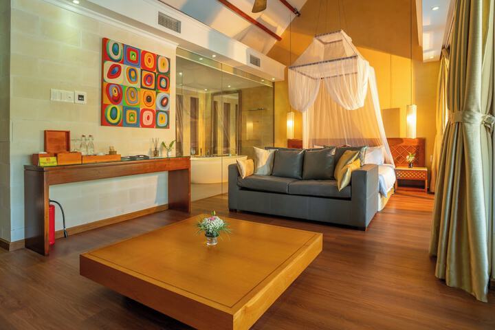 Room 30 of 131
