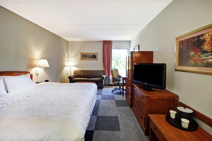 1 King Bed (5 of 46)