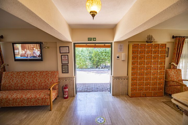Hotel Interior 8 of 85